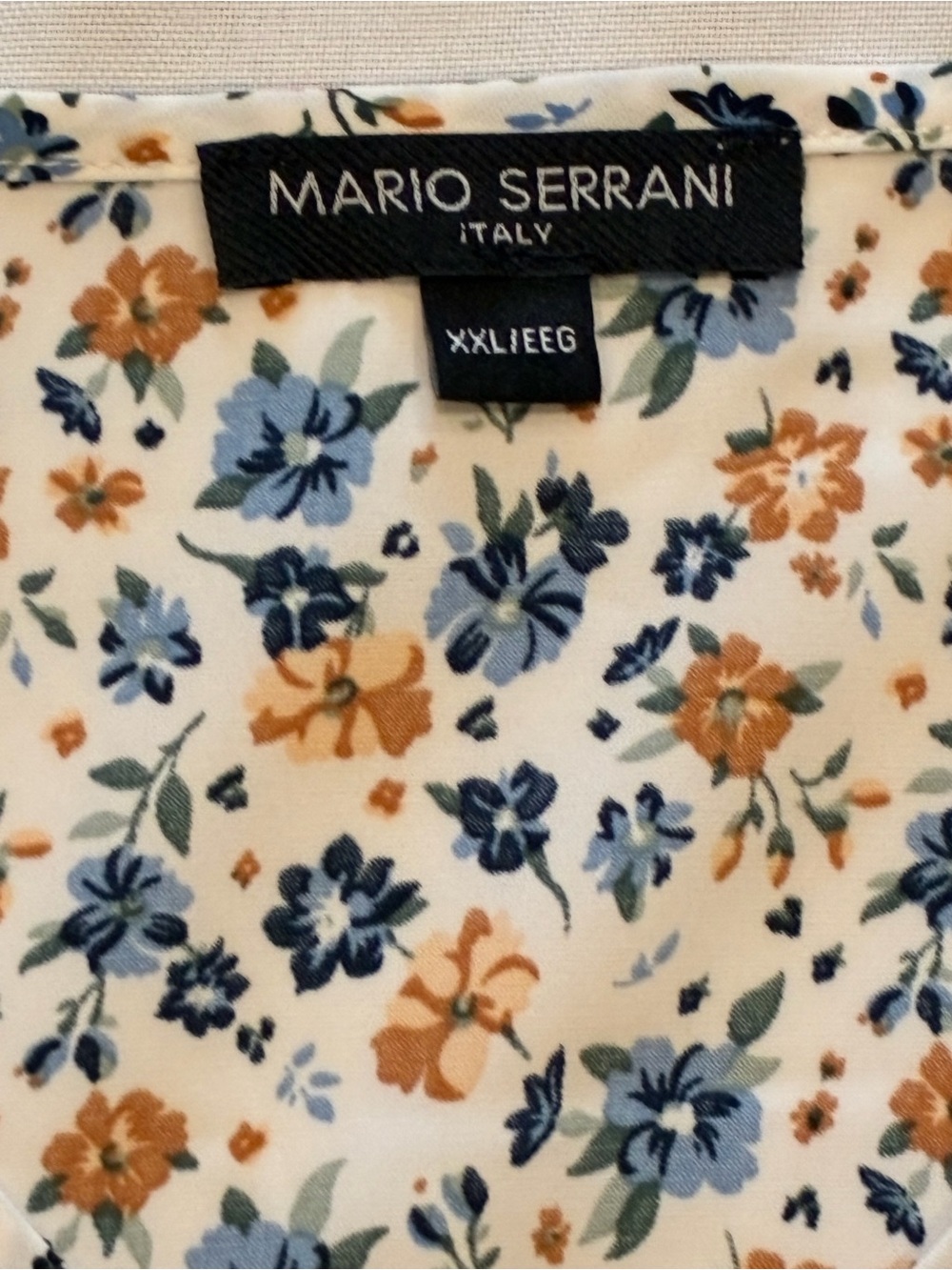 Mario Serrani Women's Floral Print V-Neck Tunic Blouse. XXL - Picture 4 of 8